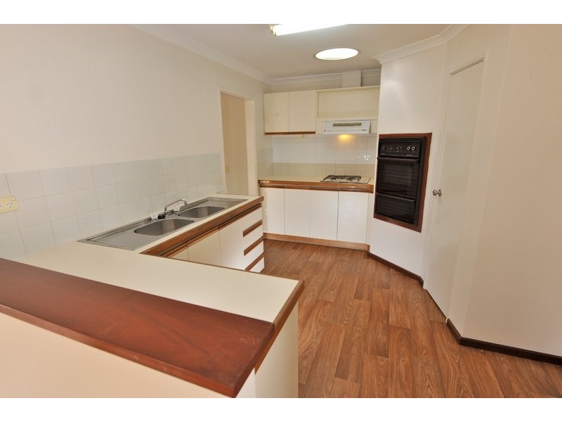 4 Cocos Court, Warnbro WA 6169