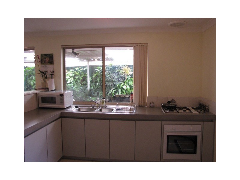 24 Eyre Street, Waikiki WA 6169