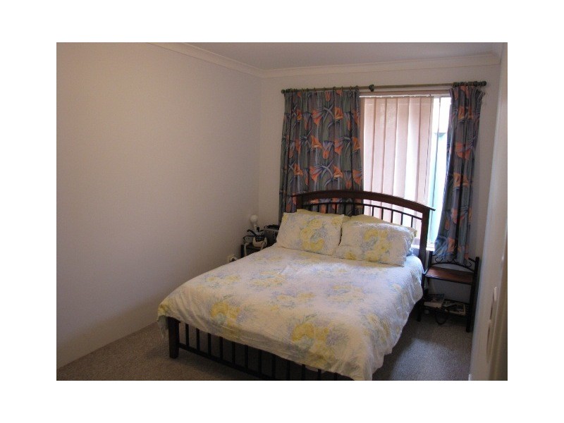 24 Eyre Street, Waikiki WA 6169