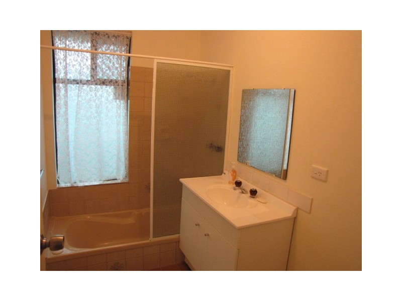 25 Brixham Way, Warnbro WA 6169