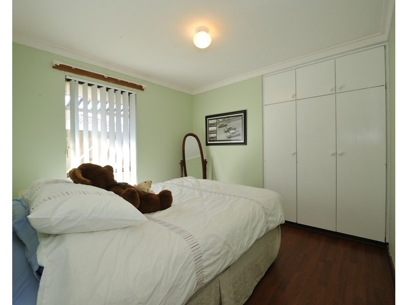 13 Hartland Way, Warnbro WA 6169