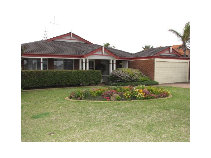 42 Cumberland Way, Waikiki WA 6169