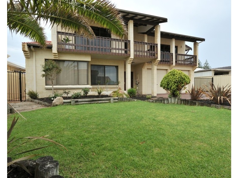 4 Ernest Street, Safety Bay WA 6169