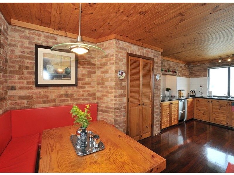 4 Ernest Street, Safety Bay WA 6169