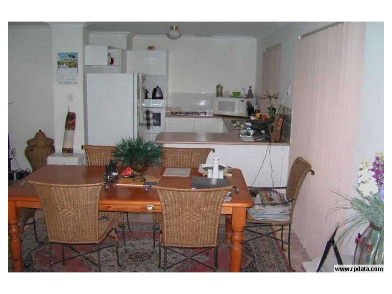 77 Chelmsford Ave, Port Kennedy WA 6172