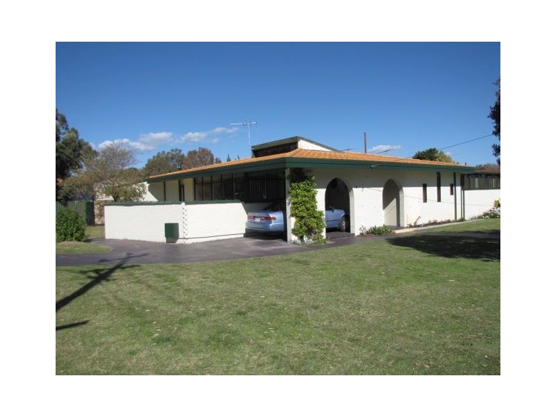 2 Antila Place, Rockingham WA 6168