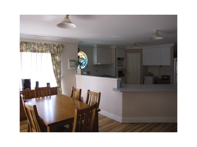 4 Pesaro Green, Secret Harbour WA 6173