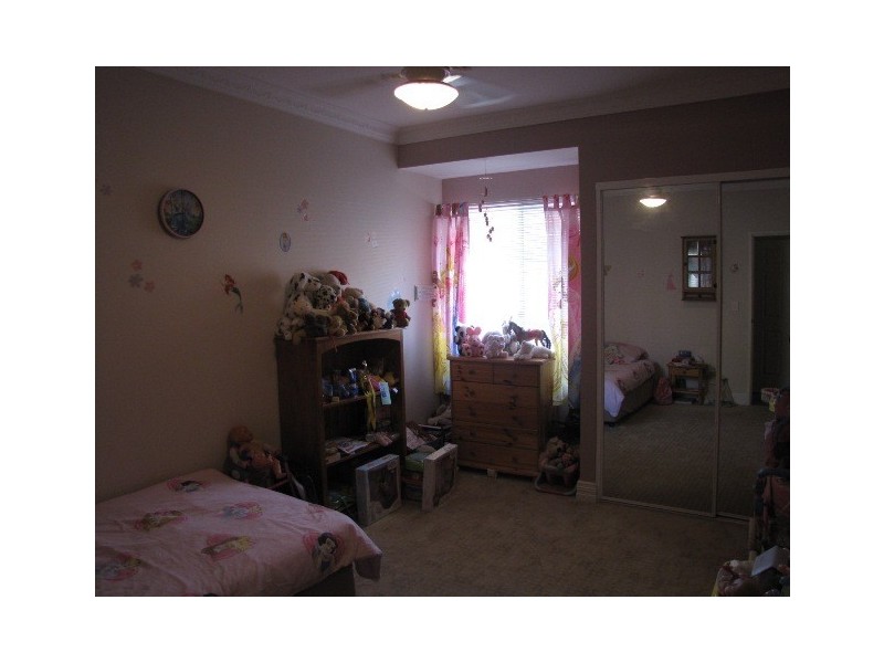 4 Pesaro Green, Secret Harbour WA 6173