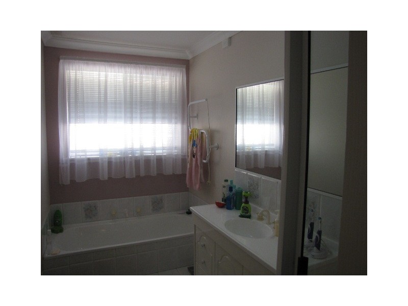 4 Pesaro Green, Secret Harbour WA 6173