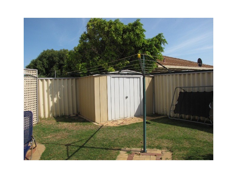 4 Pesaro Green, Secret Harbour WA 6173