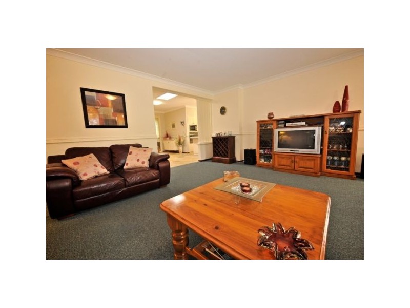 14 Albatross Place, Rockingham WA 6168