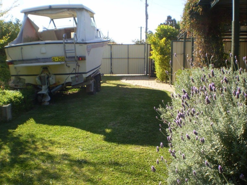 10 Belrose Cres, Cooloongup WA 6168