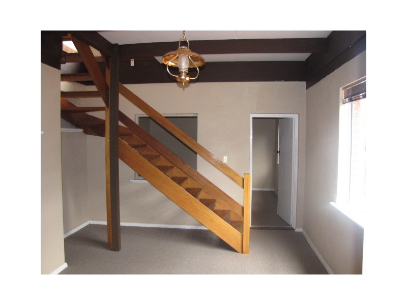 11 Dent Court, Orelia WA 6167