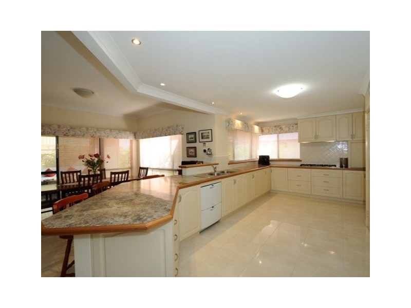 1 Banner Ave, Baldivis WA 6171