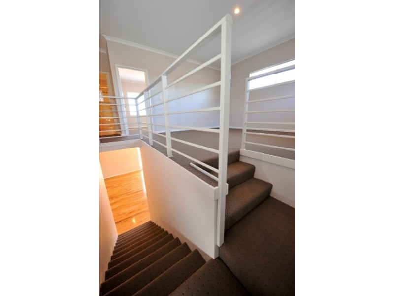 2/45 Smythe Street, Rockingham WA 6168