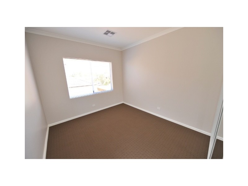 2/45 Smythe Street, Rockingham WA 6168