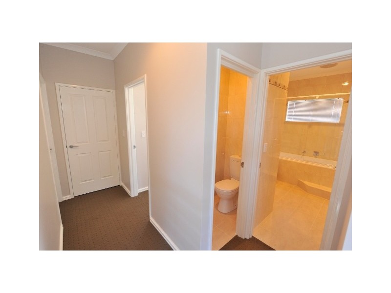 2/45 Smythe Street, Rockingham WA 6168