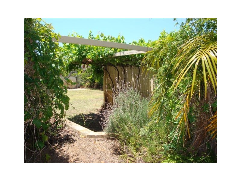 6 Shaw Mews, Leda WA 6170