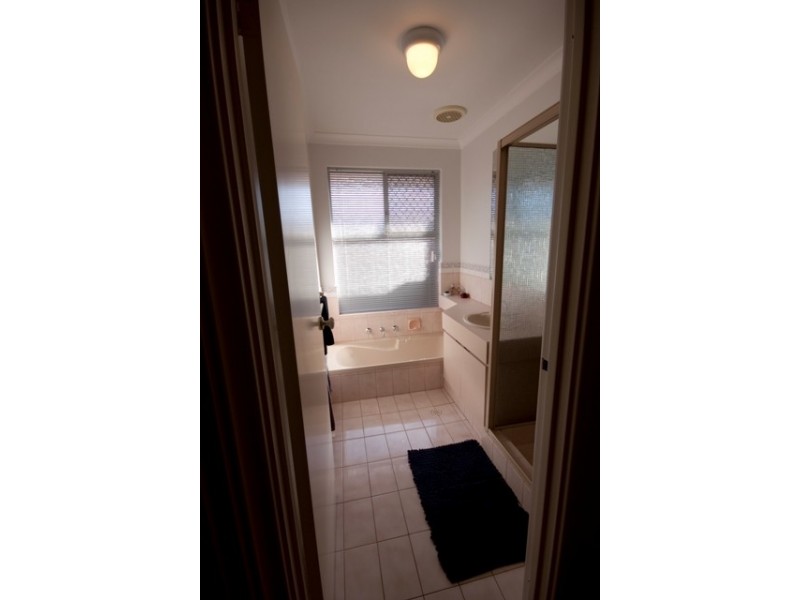 10 Wills Court, Cooloongup WA 6168