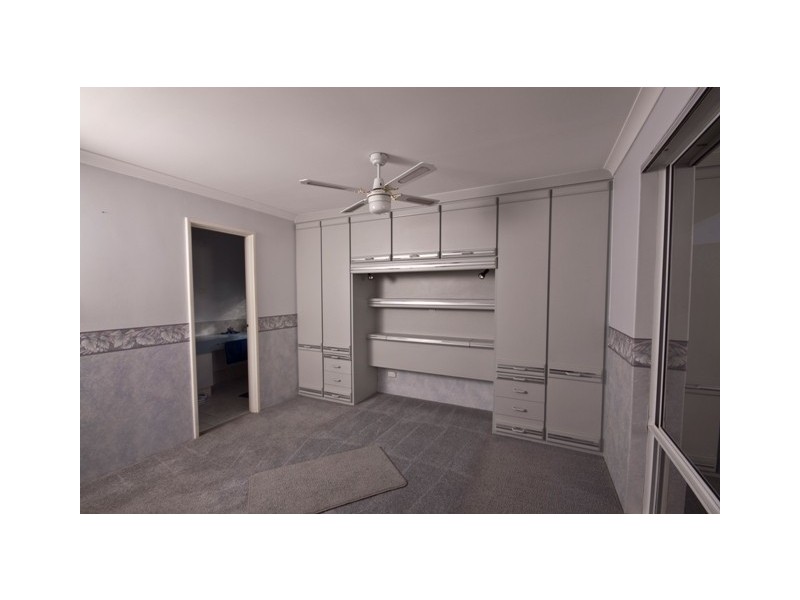 10 Wills Court, Cooloongup WA 6168