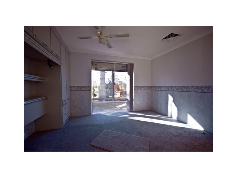 10 Wills Court, Cooloongup WA 6168