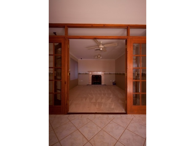 10 Wills Court, Cooloongup WA 6168