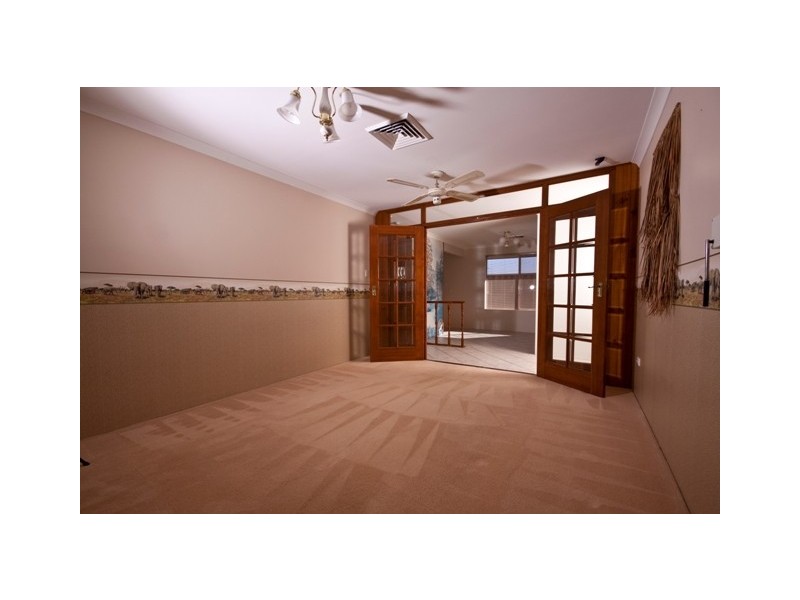 10 Wills Court, Cooloongup WA 6168