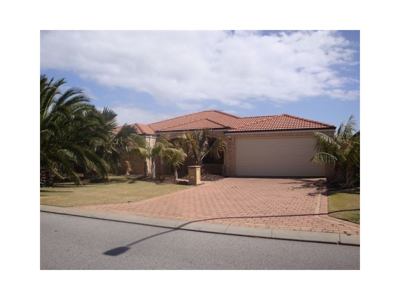 11 Ritchie Drive, Rockingham WA 6168