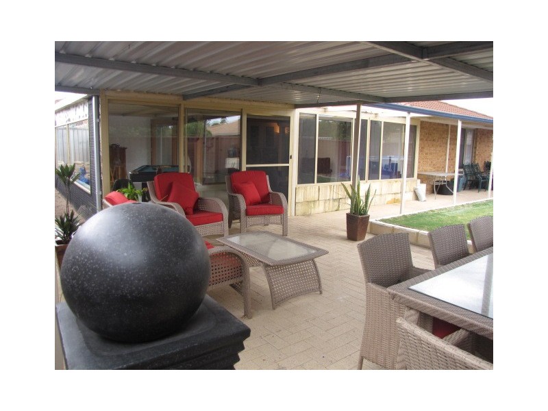 5A  Karrawa Gardens, Port Kennedy WA 6172