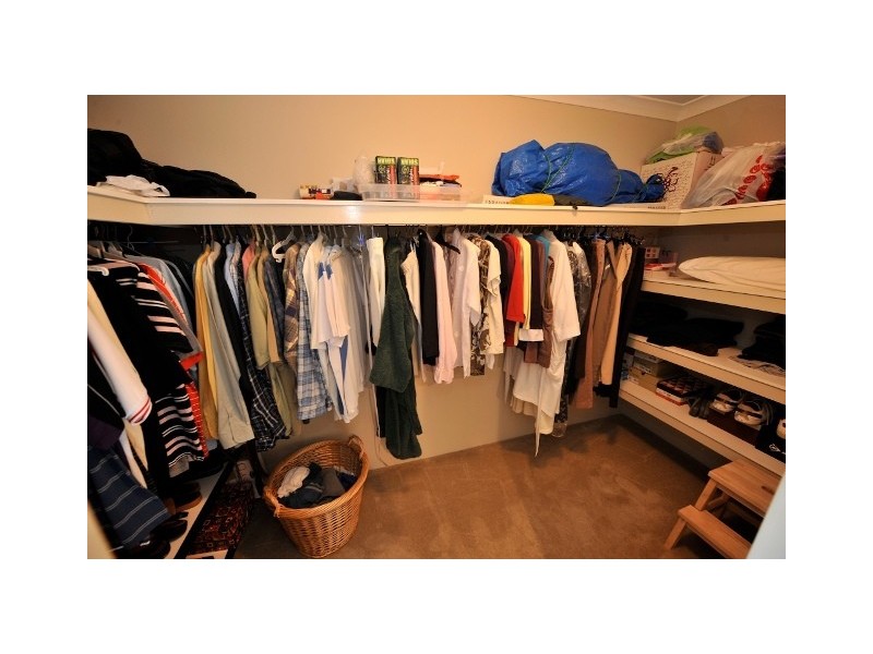 15 Lambeth Circle, Wellard WA 6170