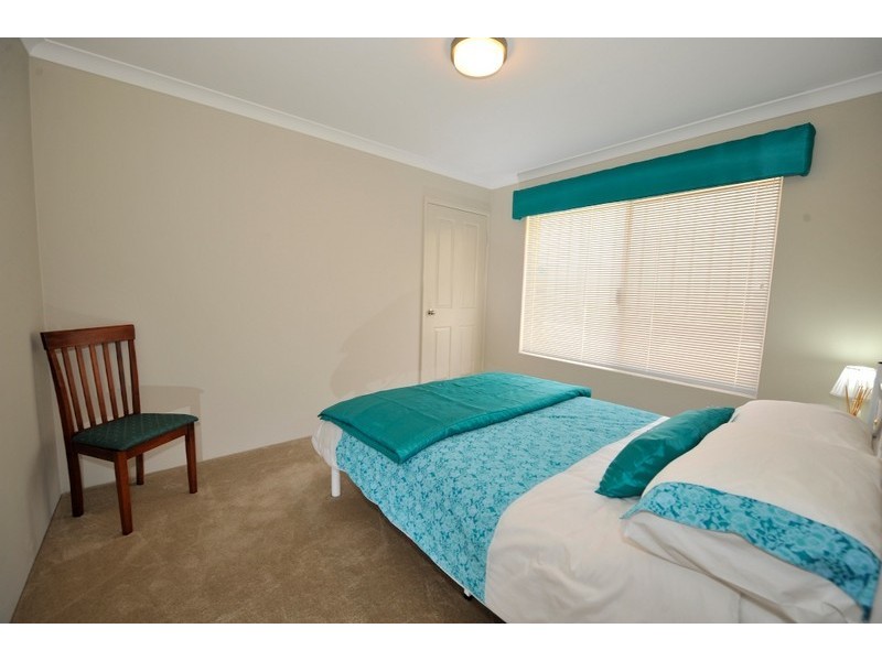 15 Lambeth Circle, Wellard WA 6170