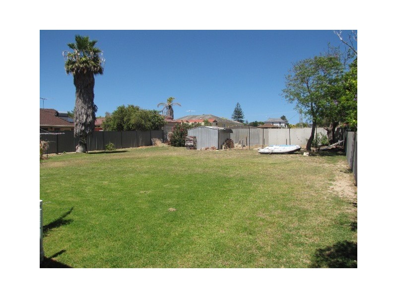 103 Safety Bay Road, Shoalwater WA 6169