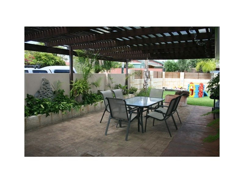 103 Safety Bay Road, Shoalwater WA 6169