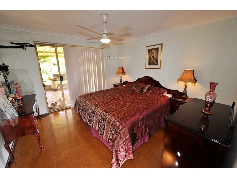 17 Glenway Loop, Cooloongup WA 6168