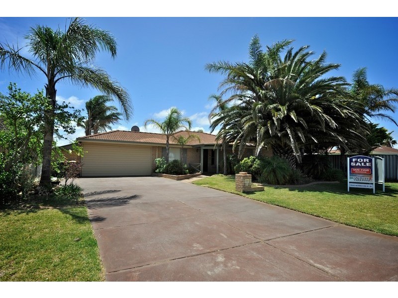 17 Glenway Loop, Cooloongup WA 6168