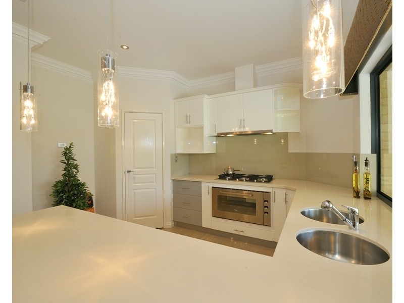 39 Arrowwood Loop, Secret Harbour WA 6173