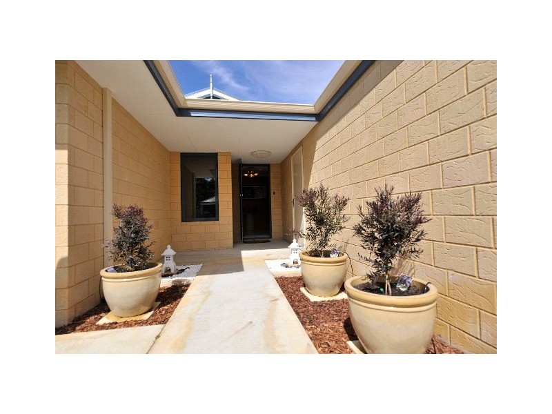 14 Andromeda Street, Rockingham WA 6168