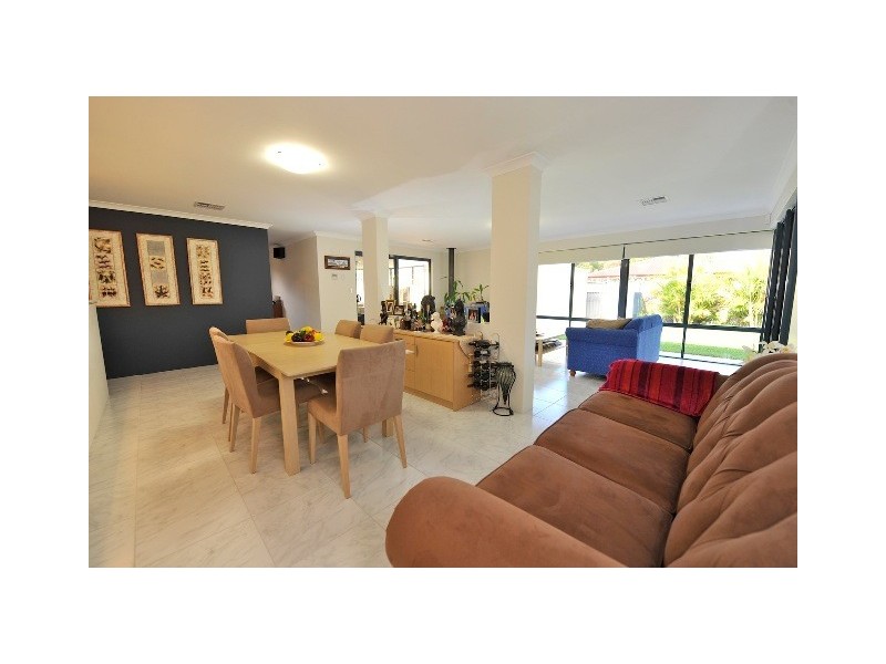 14 Andromeda Street, Rockingham WA 6168