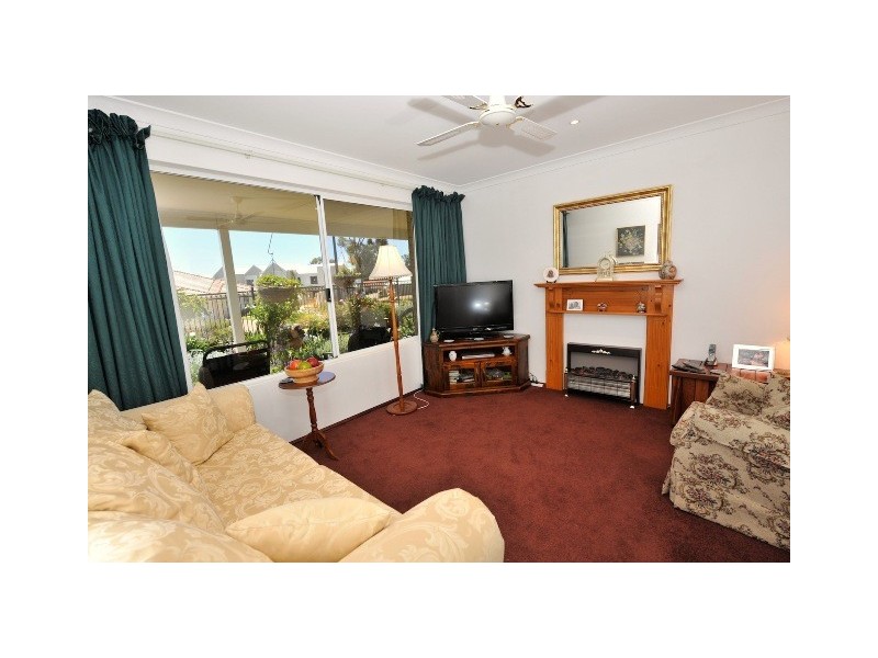 20 Fareham Crescent, Wellard WA 6170