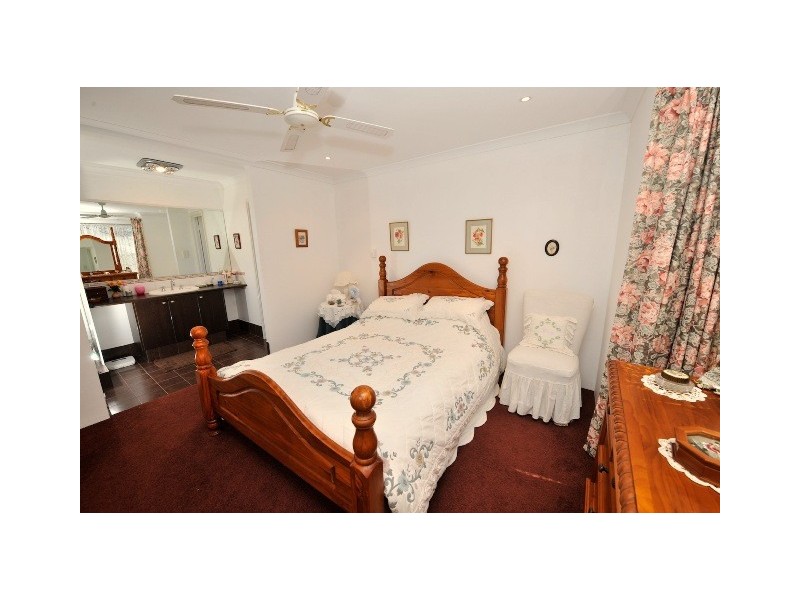 20 Fareham Crescent, Wellard WA 6170