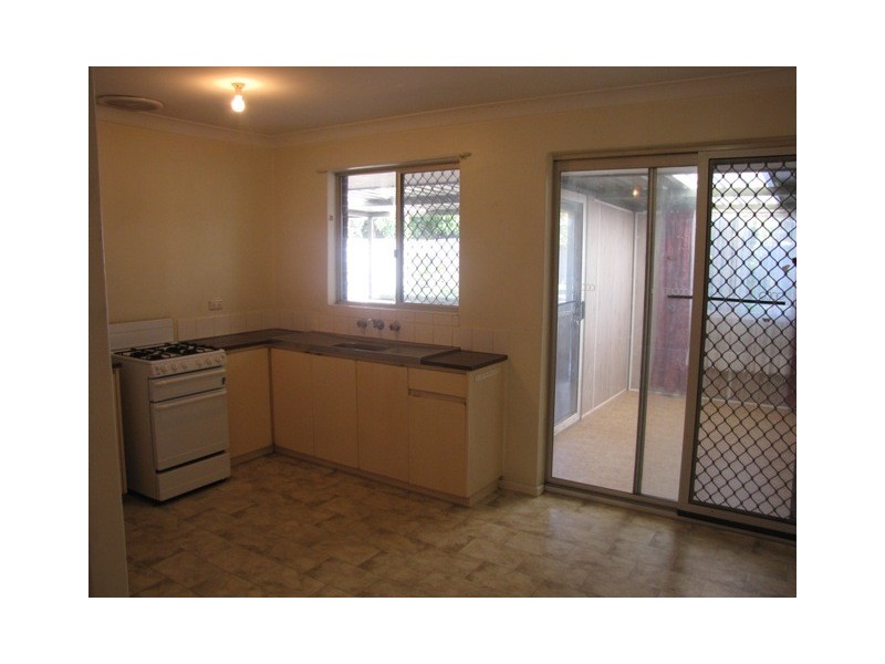 96 Council Ave, Rockingham WA 6168