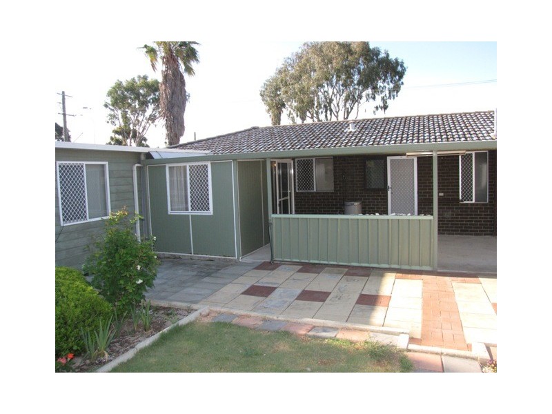 96 Council Ave, Rockingham WA 6168