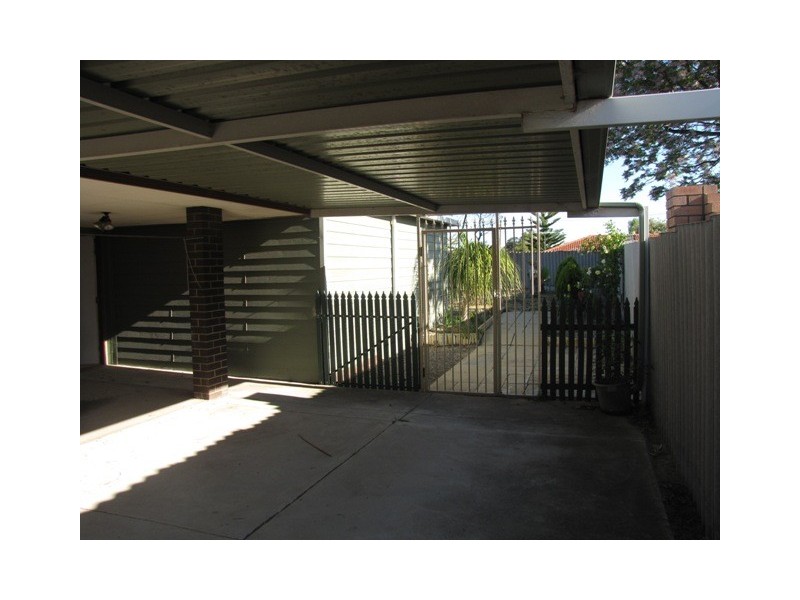 96 Council Ave, Rockingham WA 6168