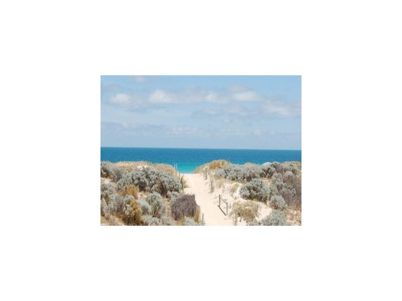 25 Maroubra Parade, Secret Harbour WA 6173