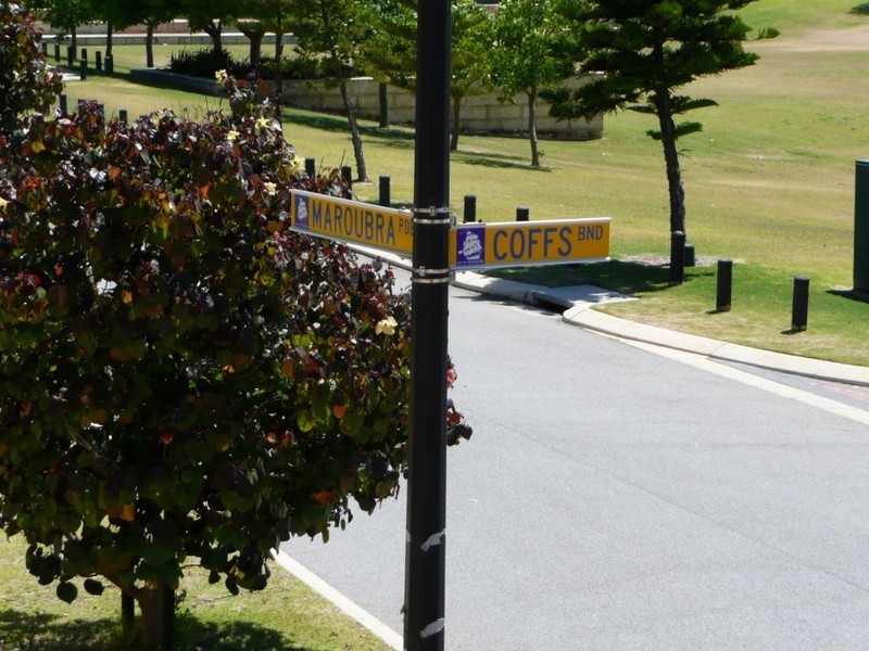 25 Maroubra Parade, Secret Harbour WA 6173