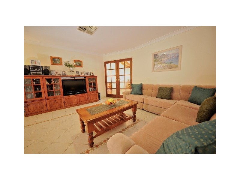 6 Birkdale Court, Rockingham WA 6168