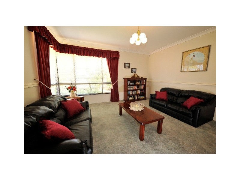 6 Birkdale Court, Rockingham WA 6168