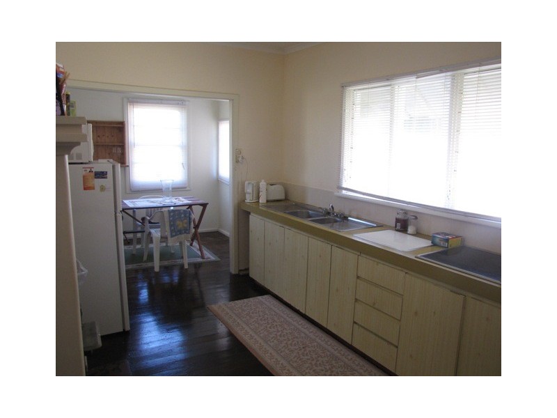 156 Lewington Rd, Rockingham WA 6168