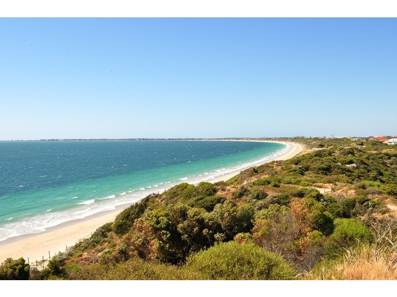 11 Dieppe Lane, Port Kennedy WA 6172