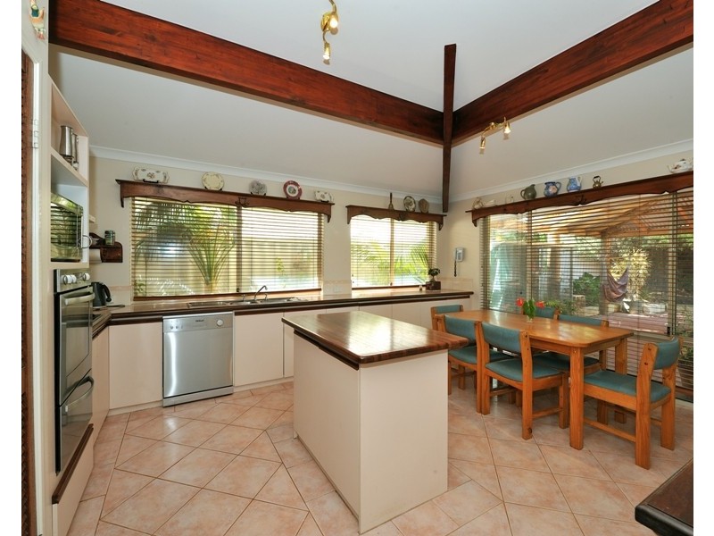 11 Dieppe Lane, Port Kennedy WA 6172